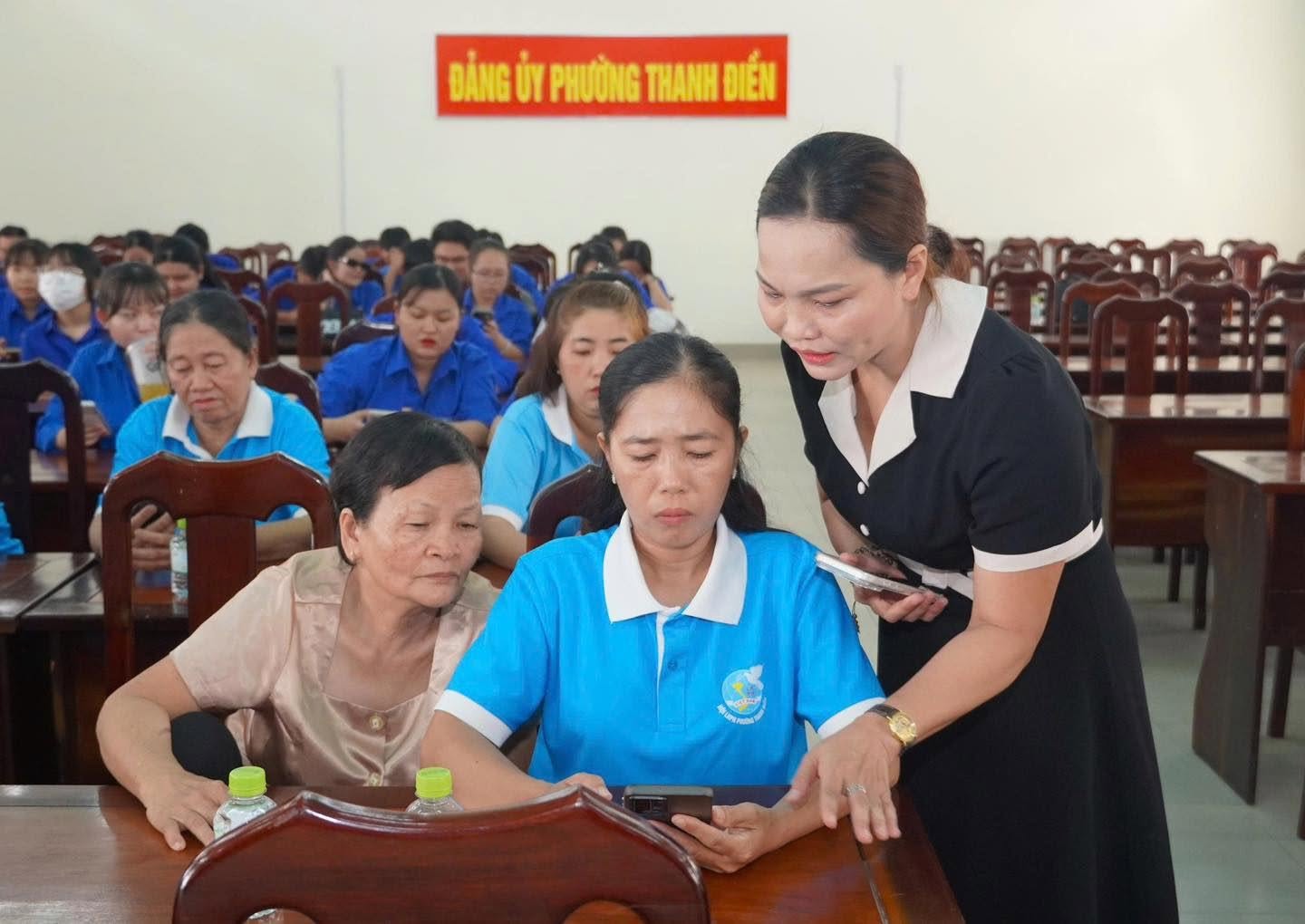 ☘️ĐOÀN - HỘI: TỔ CHỨC HỘI NGHỊ TẬP HUẤN KỸ NĂNG CÔNG TÁC CHUYỂN ĐỔI SỐ VÀ ỨNG DỤNG TRÍ TUỆ NHÂN TẠO (AI)☘️