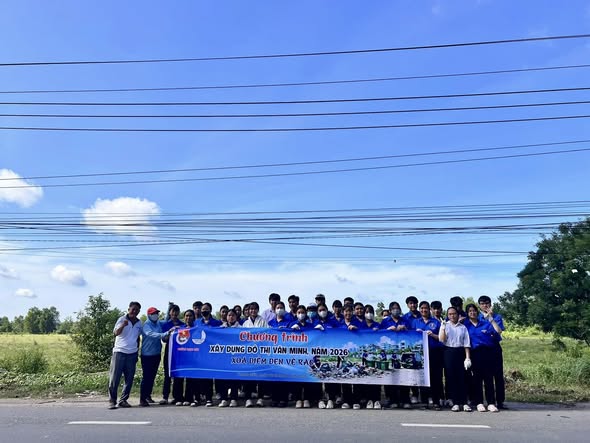ĐOÀN PHƯỜNG THANH ĐIỀN: RA QUÂN THỰC HIỆN CHƯƠNG TRÌNH XÂY DỰNG ĐÔ THỊ VĂN MINH, XÓA ĐIỂM ĐEN VỀ RÁC